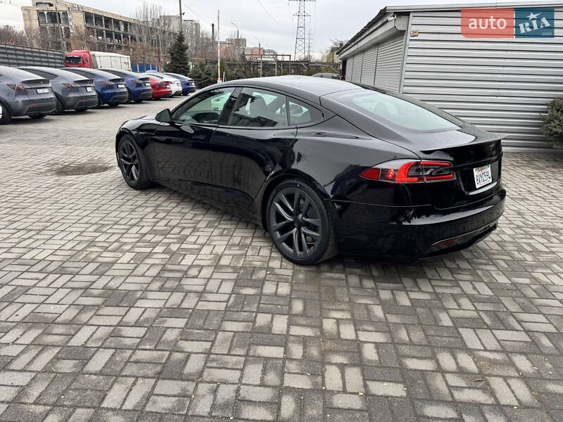 Лифтбек Tesla Model S 2021 в Днепре