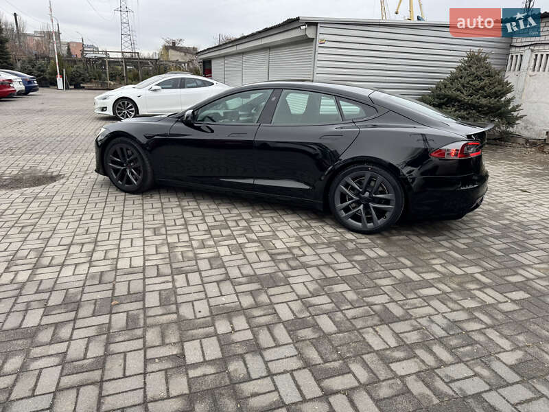 Лифтбек Tesla Model S 2021 в Днепре