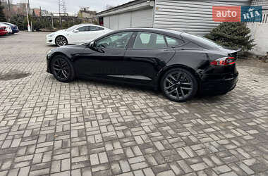 Лифтбек Tesla Model S 2021 в 