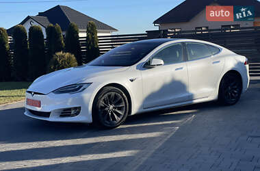 Ліфтбек Tesla Model S 2019 в Ковелі