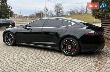 Лифтбек Tesla Model S 2016 в 