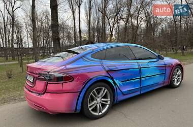 Ліфтбек Tesla Model S 2014 в Києві