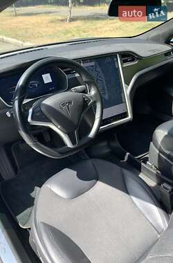 Лифтбек Tesla Model S 2016 в Киеве