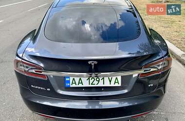 Лифтбек Tesla Model S 2016 в Киеве