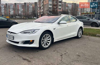 Tesla Model S 2017