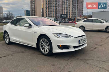 Ліфтбек Tesla Model S 2017 в Черкасах