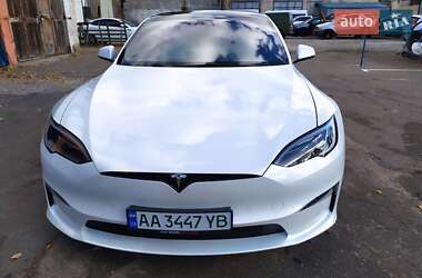 Лифтбек Tesla Model S 2022 в Киеве