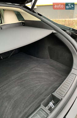 Лифтбек Tesla Model S 2019 в 