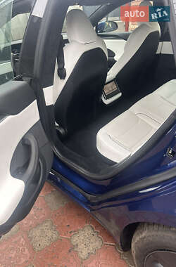 Лифтбек Tesla Model S 2022 в 