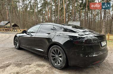 Лифтбек Tesla Model S 2018 в 