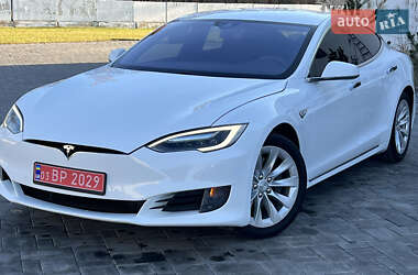 Ліфтбек Tesla Model S 2016 в Луцьку