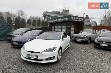 Ліфтбек Tesla Model S 2020 в Хмельницькому