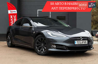 Ліфтбек Tesla Model S 2018 в Києві