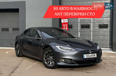 Ліфтбек Tesla Model S 2016 в Києві