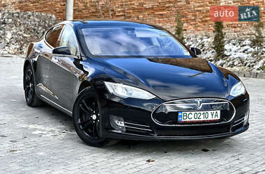 Лифтбек Tesla Model S 2014 в 