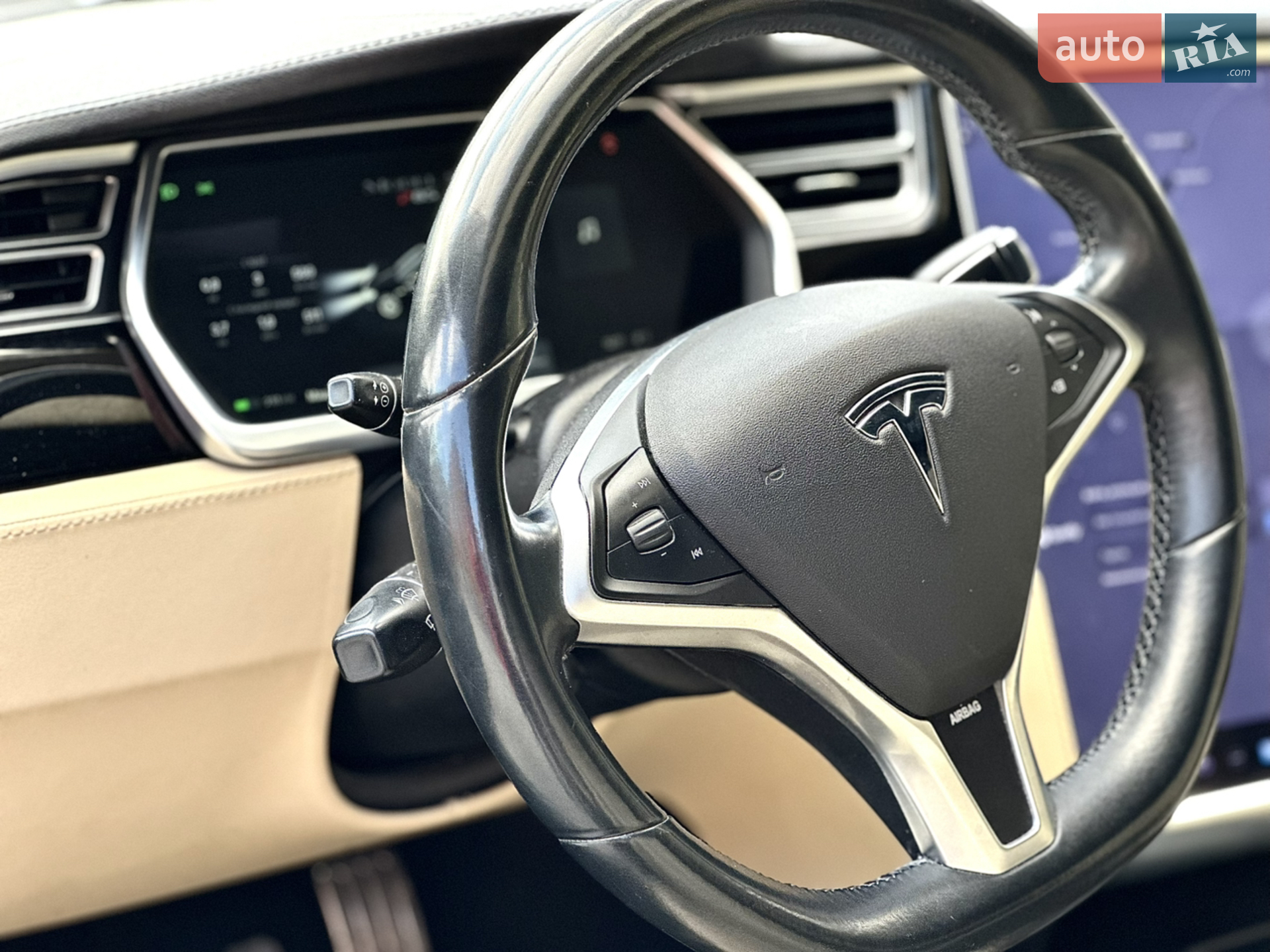 2014 Tesla Model S - мініатюра 27