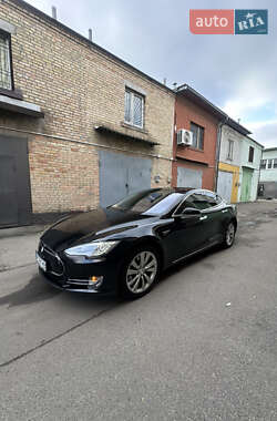 Лифтбек Tesla Model S 2014 в Киеве