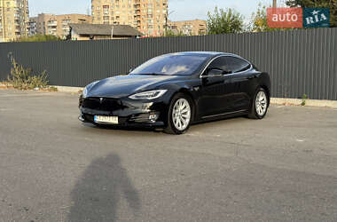 Лифтбек Tesla Model S 2016 в 