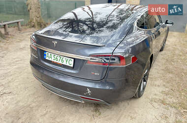 Лифтбек Tesla Model S 2014 в Киеве