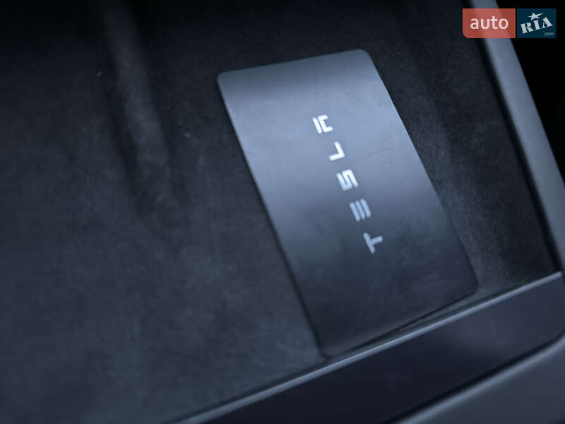 Ліфтбек Tesla Model S 2021 в Хмельницькому