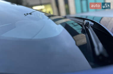 Лифтбек Tesla Model S 2021 в 