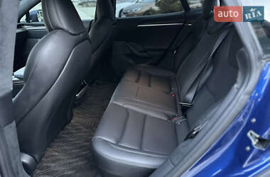 Лифтбек Tesla Model S 2021 в 