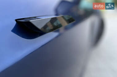 Лифтбек Tesla Model S 2021 в 