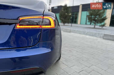 Лифтбек Tesla Model S 2021 в 