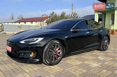 Ліфтбек Tesla Model S 2018 в Самборі