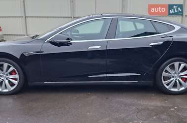 Ліфтбек Tesla Model S 2014 в Києві