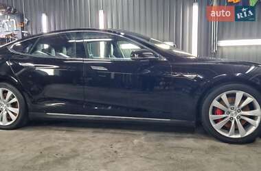 Ліфтбек Tesla Model S 2014 в Києві