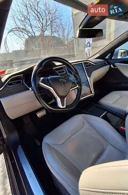 Ліфтбек Tesla Model S 2015 в Зборові