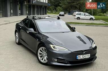 Лифтбек Tesla Model S 2016 в Пустомытах