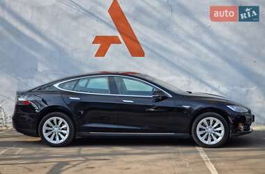 Лифтбек Tesla Model S 2014 в 