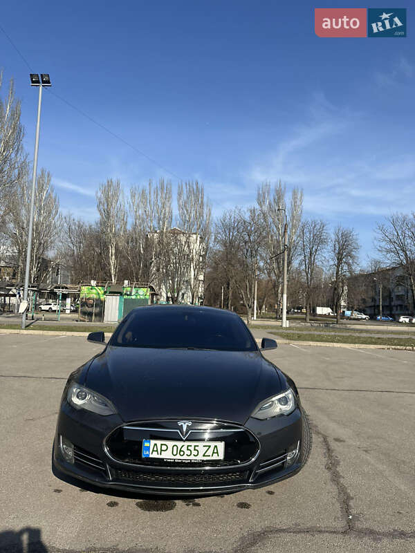 Лифтбек Tesla Model S 2014 в Запорожье фото 3 Лифтбек Tesla Model S 2014 в Запорожье