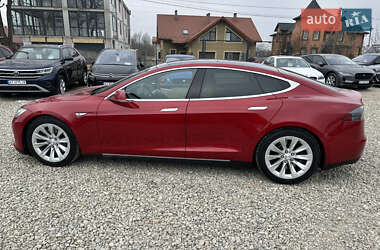 Лифтбек Tesla Model S 2016 в 
