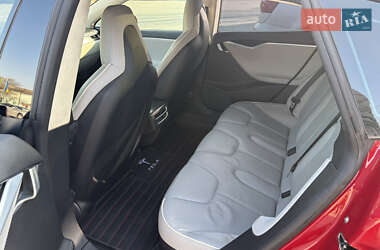 Лифтбек Tesla Model S 2014 в 
