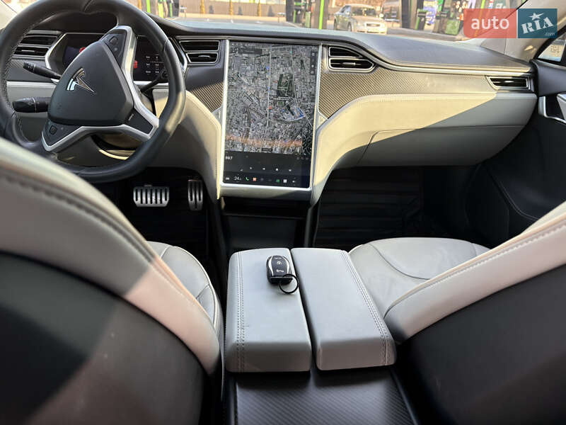 Лифтбек Tesla Model S 2014 в Одессе