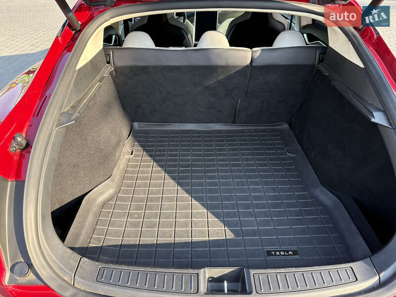 Лифтбек Tesla Model S 2014 в Одессе