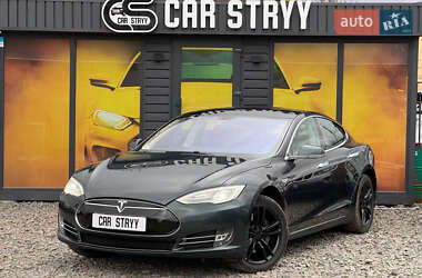 Tesla Model S 2014