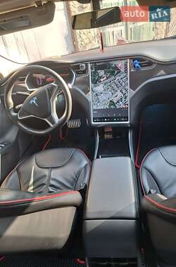 Ліфтбек Tesla Model S 2013 в Одесі