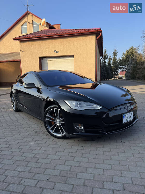 Ліфтбек Tesla Model S 2013 в Львові