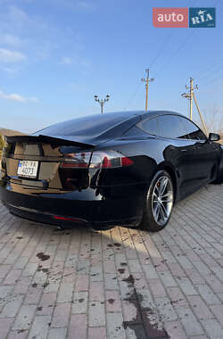 Ліфтбек Tesla Model S 2013 в Львові