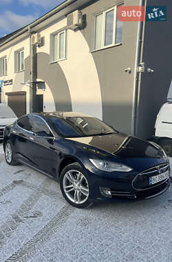 Лифтбек Tesla Model S 2013 в 