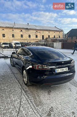Лифтбек Tesla Model S 2013 в 