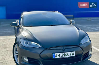 Tesla Model S 2014