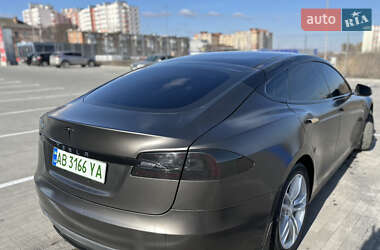 Лифтбек Tesla Model S 2014 в Виннице