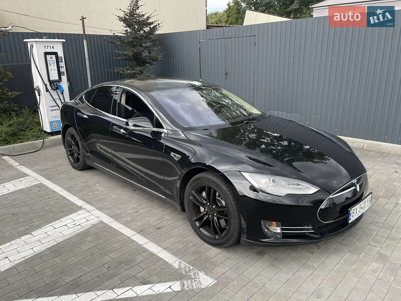 Tesla Model S 2013 Tesla Model S 2013