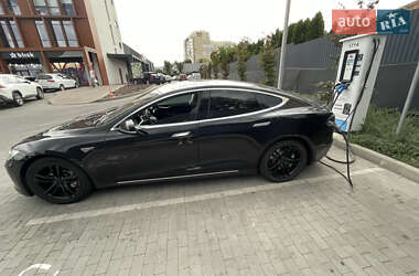 Лифтбек Tesla Model S 2013 в 
