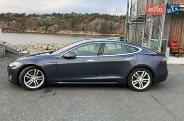 Tesla Model S 2015 Tesla Model S 2015
